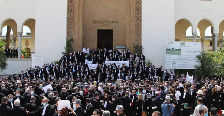 احتجاجا على تصريحات وهبي.. جمعية هيئات المحامين توقف الخدمات المهنية أسبوعا…
