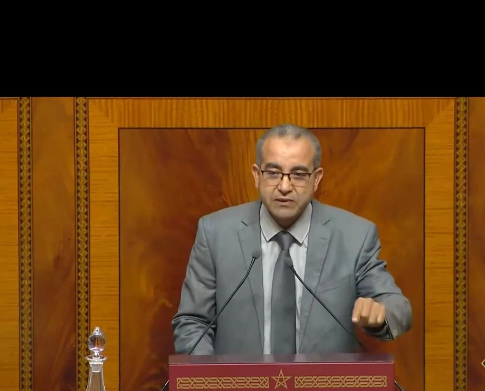 بعزيز.. الحكومة تدق آخر مسمار في نعش المحاماة باستهداف اختصاصاتها تحت غطاء الإصلاح…