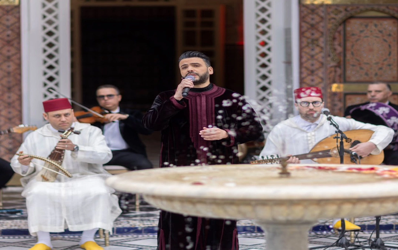مروان حاجي يطلق فيديو كليب “مملكة 12 قرنا”.. احتفاء بصري وموسيقي بتراث المغرب العريق…