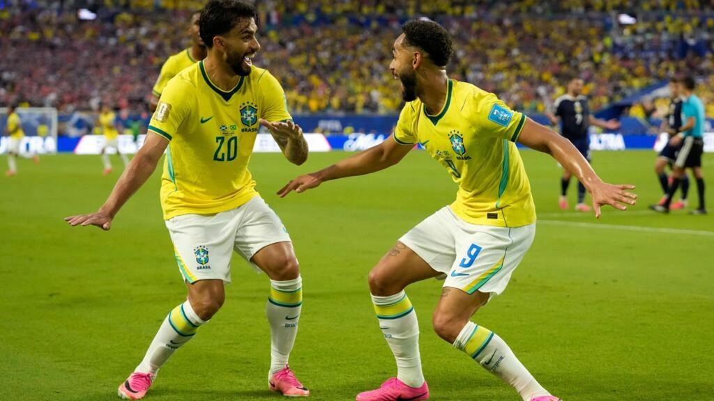 البرازيل تقلب الطاولة على اليابان وتبلغ ثمن النهائي بشق الأنفس